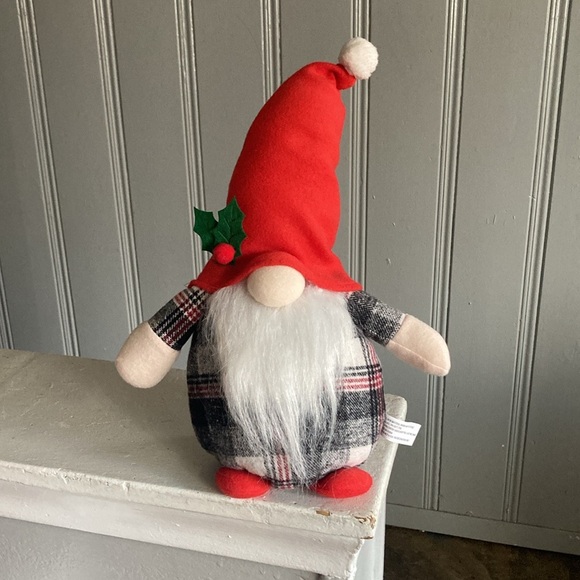 NWT- 16” Adorable Red Hat- Black, White & Red Plaid- Holiday Gnome Decorations - Picture 9 of 17